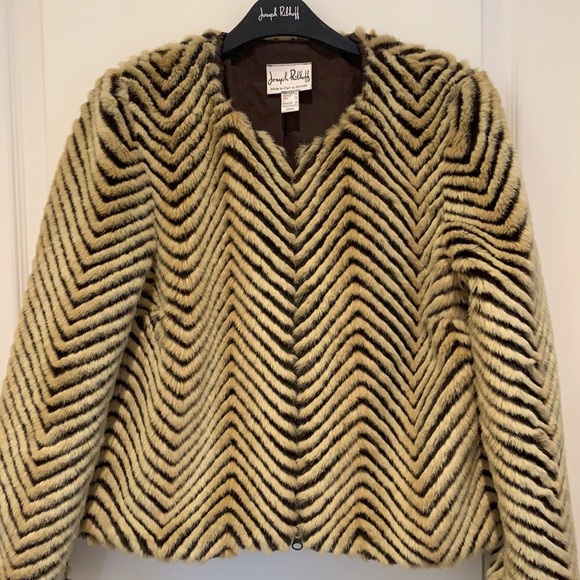 Joseph Ribkoff Faux Fur Veston Jacket Chevron 8 - Picture 4 of 6